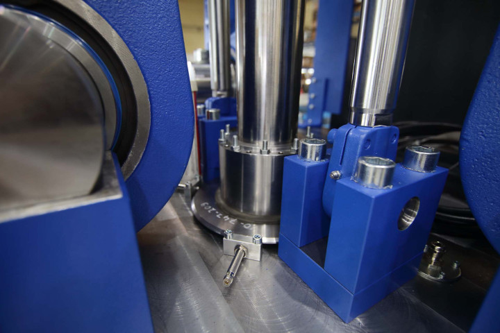 Einzigartige hydraulische Presse