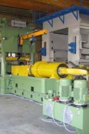 Nirobo_Maschine .JPG