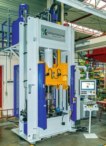 Tiefziehpresse mit Schlagfunktion